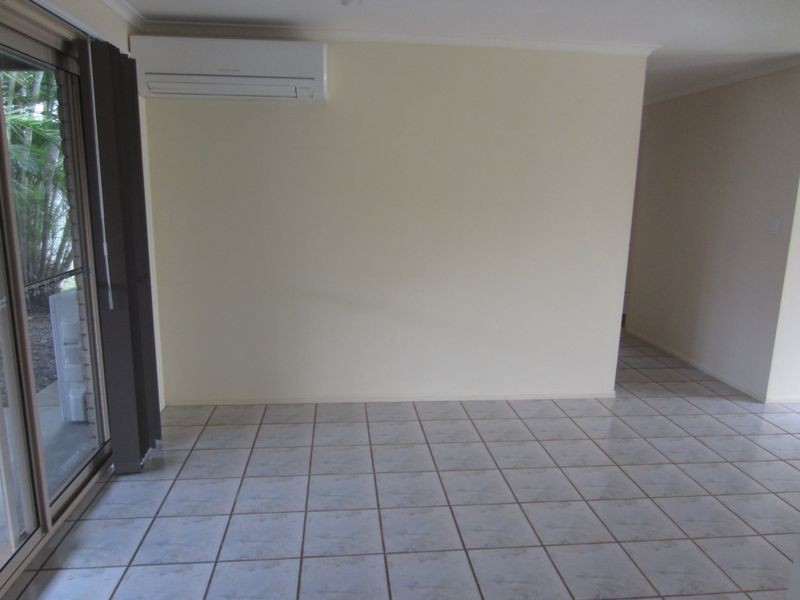 1A Yaldara Court, New Auckland QLD 4680