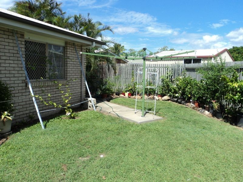 1A Yaldara Court, New Auckland QLD 4680