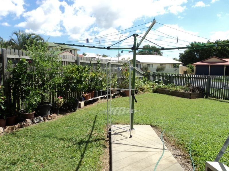 1A Yaldara Court, New Auckland QLD 4680