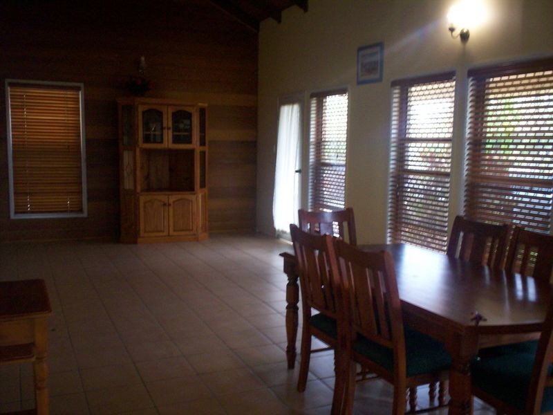 70 ADELAIDE, Gladstone QLD 4680