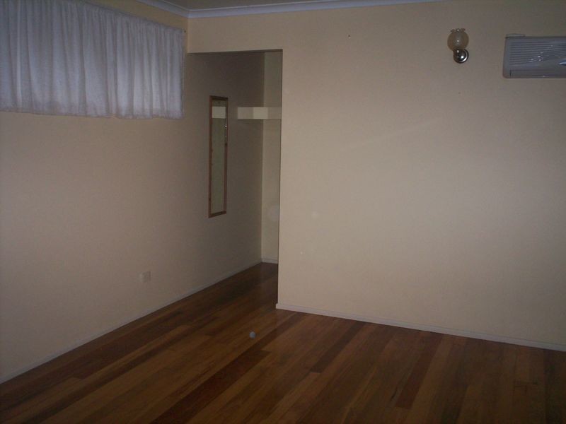 70 ADELAIDE, Gladstone QLD 4680