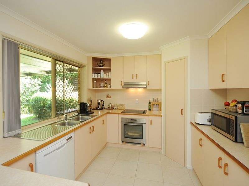 14 Ellington Court, New Auckland QLD 4680