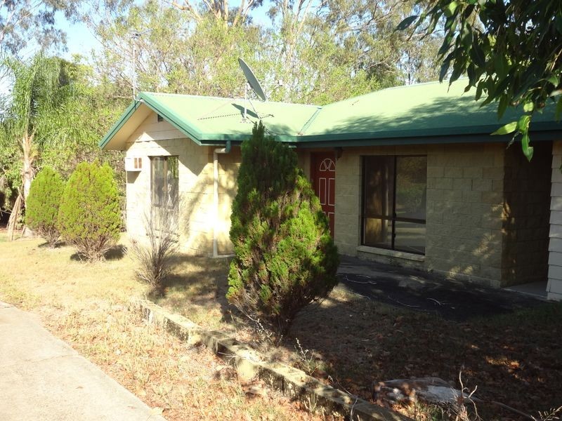 2/2 Woollybutt Street, New Auckland QLD 4680