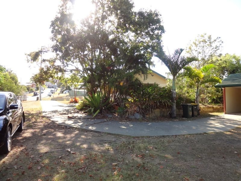 2 Woollybutt Street, New Auckland QLD 4680