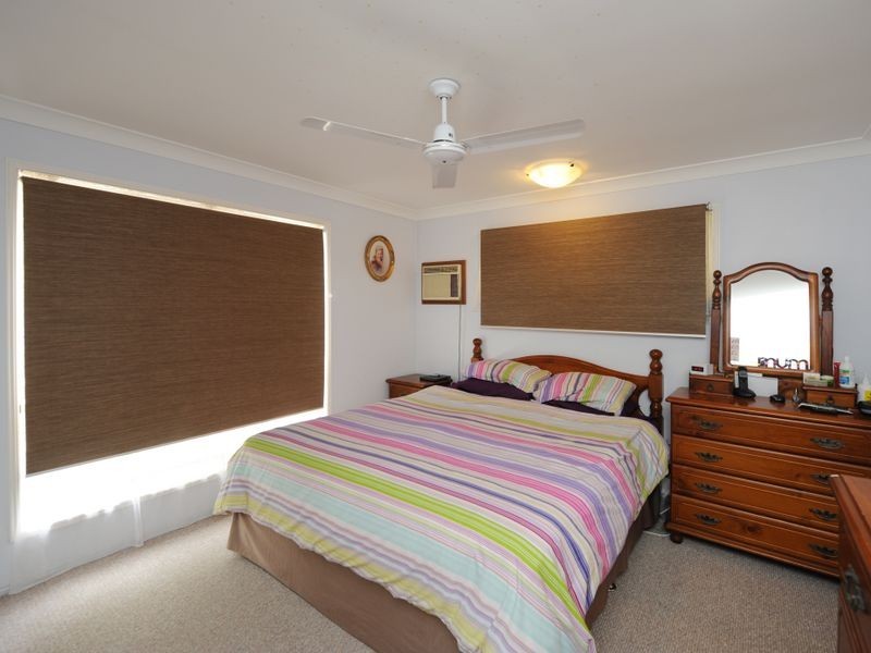 9 Lakeside Place, Clinton QLD 4680