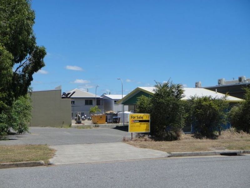 14 Short Street, South Gladstone QLD 4680