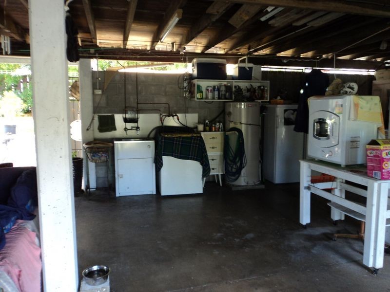 8 Clark Street, Clinton QLD 4680