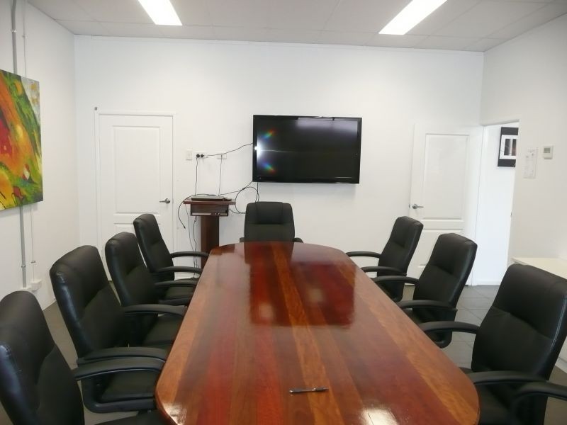 16 Tank Street, Gladstone QLD 4680