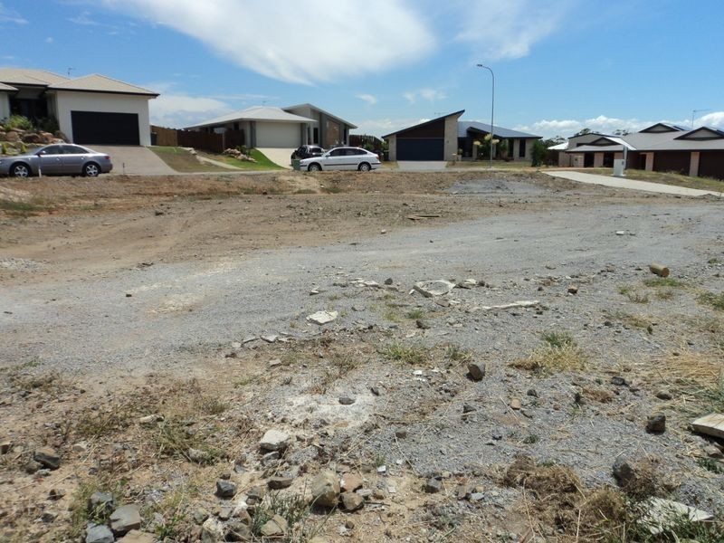 4 Eugenie Court, Glen Eden QLD 4680