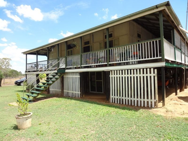 54061 Bruce Highway, Mount Larcom QLD 4695