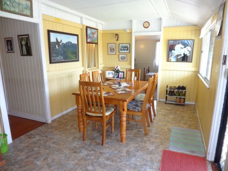 54061 Bruce Highway, Mount Larcom QLD 4695