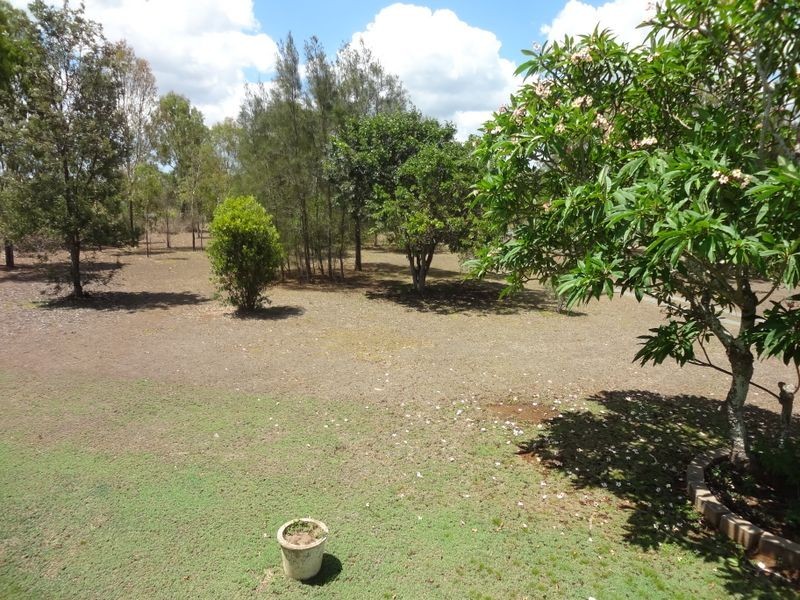 54061 Bruce Highway, Mount Larcom QLD 4695