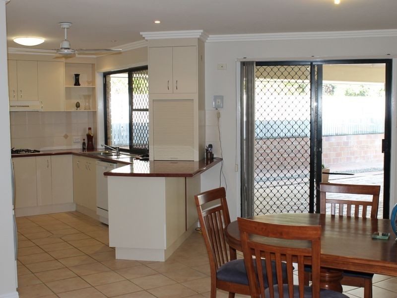 10 Cania Way, Clinton QLD 4680