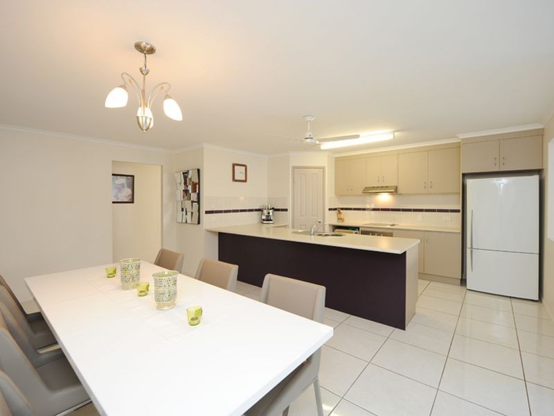 7 Wyara Close, Clinton QLD 4680