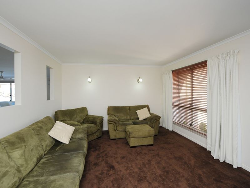 7 Wyara Close, Clinton QLD 4680