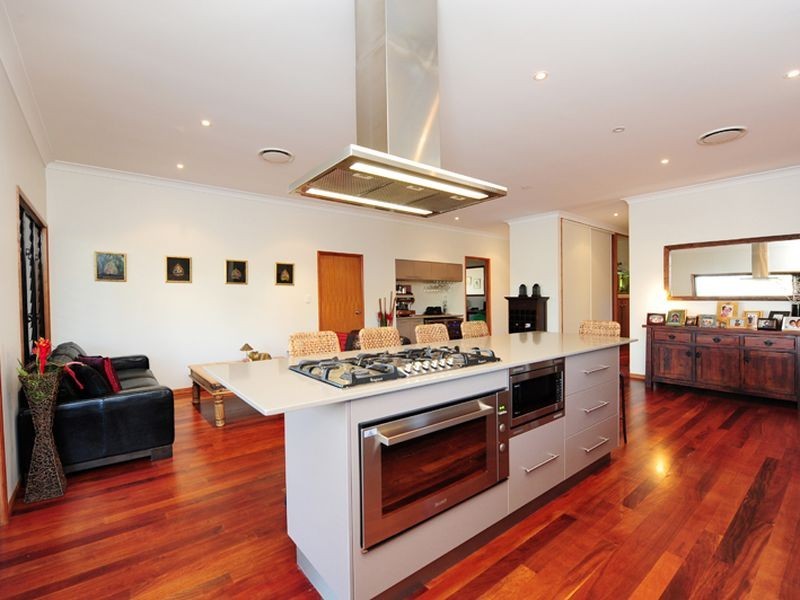 140 Flora Drive, Beecher QLD 4680