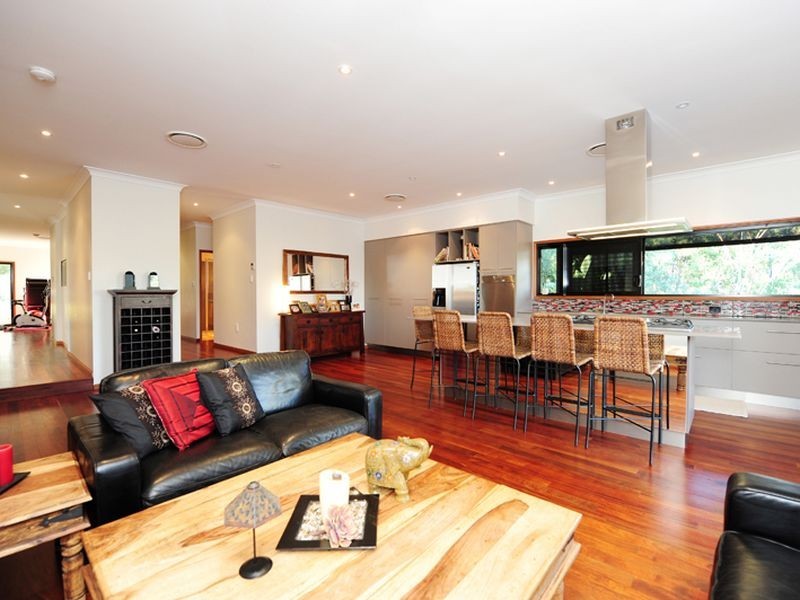 140 Flora Drive, Beecher QLD 4680