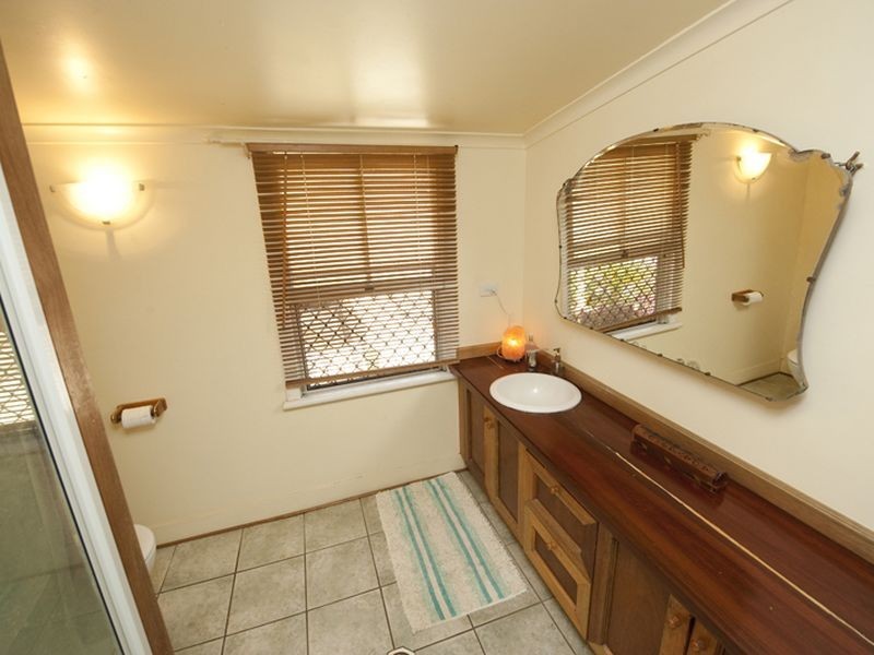 27 Ann Street, South Gladstone QLD 4680