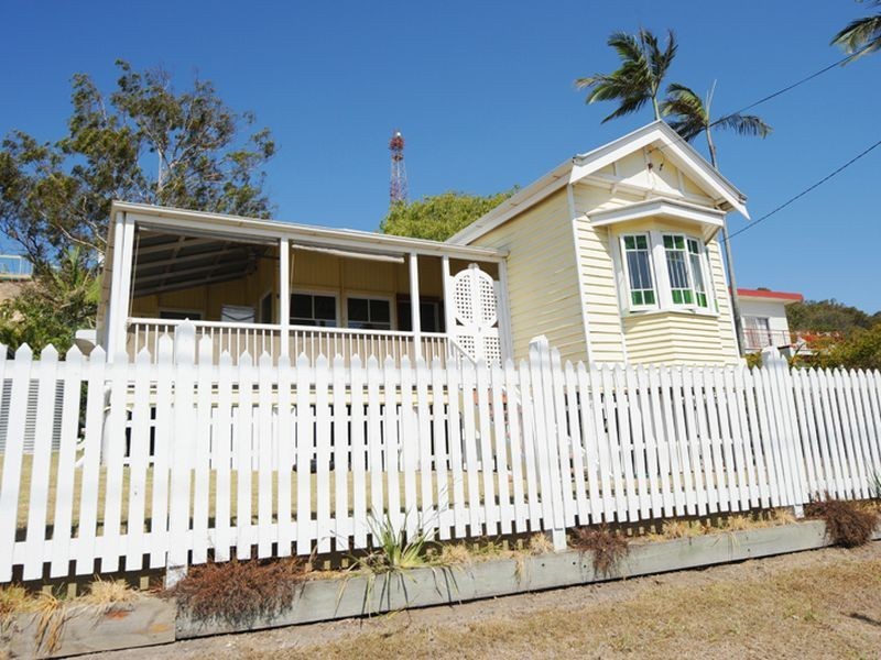 27 Ann Street, South Gladstone QLD 4680