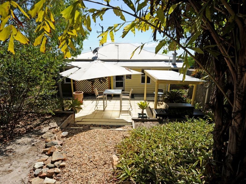 27 Ann Street, South Gladstone QLD 4680
