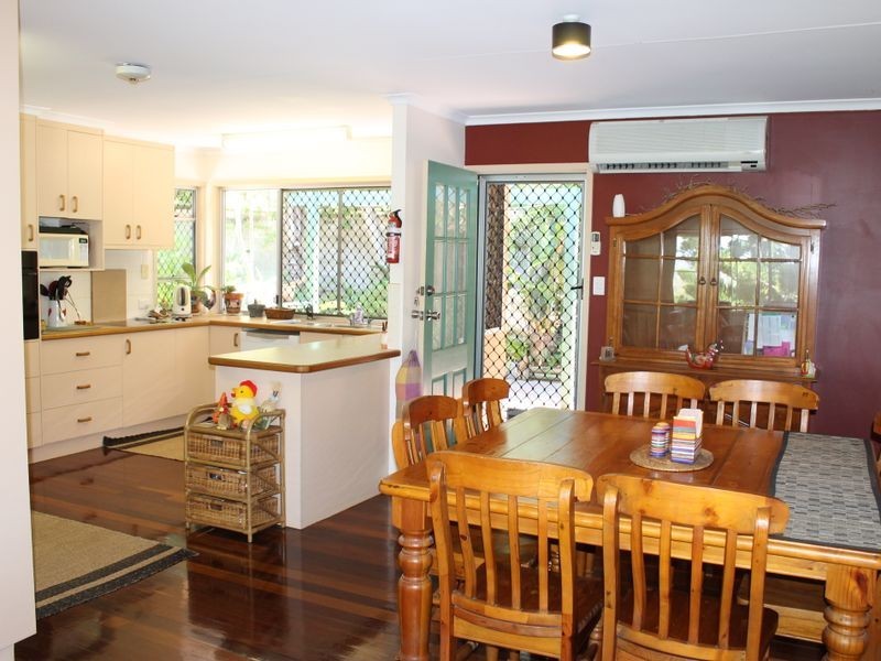 7 Lomas Street, West Gladstone QLD 4680