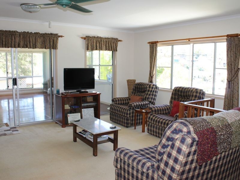 7 Lomas Street, West Gladstone QLD 4680