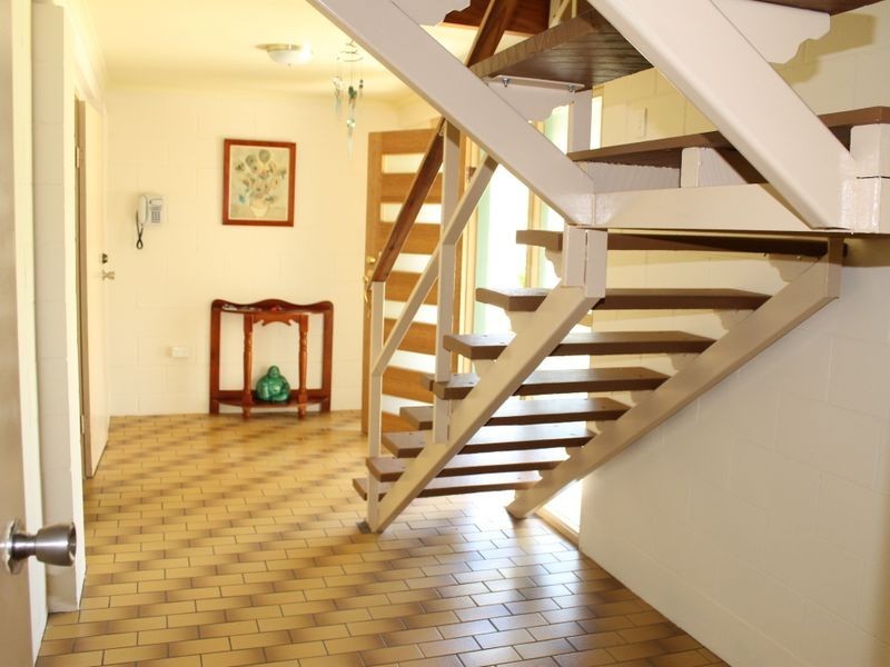 7 Lomas Street, West Gladstone QLD 4680