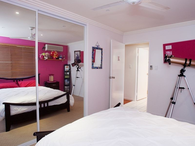 239 Oaka Street, South Gladstone QLD 4680