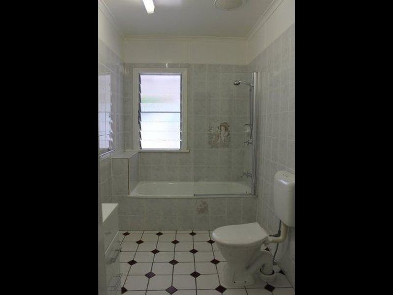 171 Oaka Street, South Gladstone QLD 4680