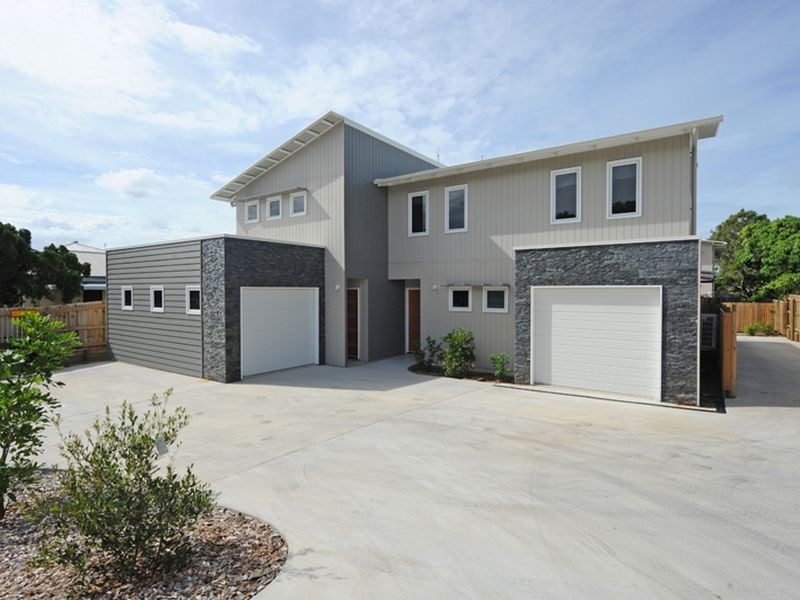 2/230 Auckland Street, South Gladstone QLD 4680