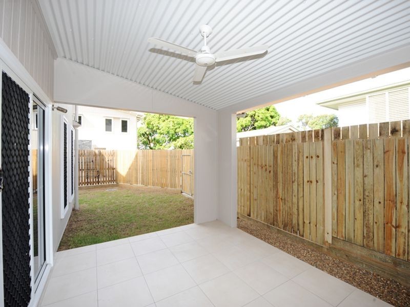 2/230 Auckland Street, South Gladstone QLD 4680