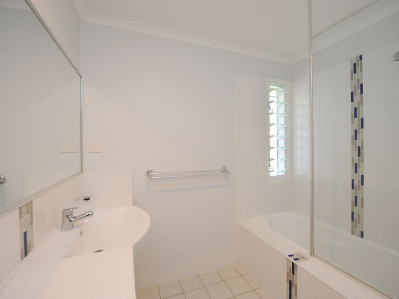 44 Oxley Drive, South Gladstone QLD 4680