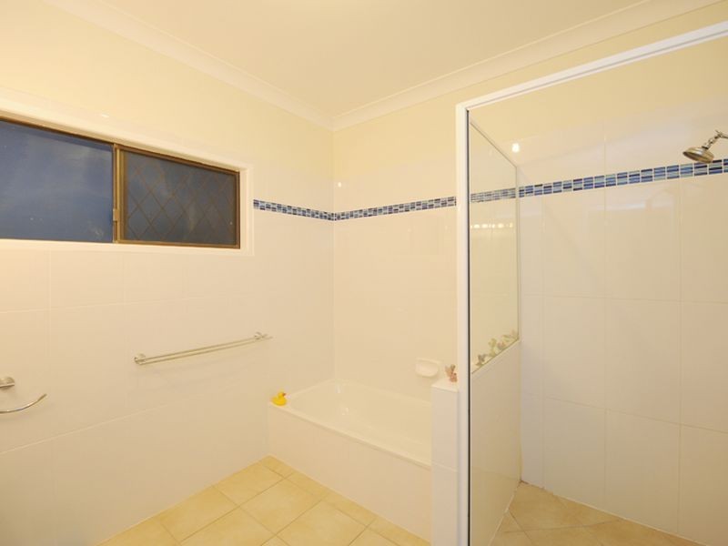 24 Glen Eden Drive, Glen Eden QLD 4680