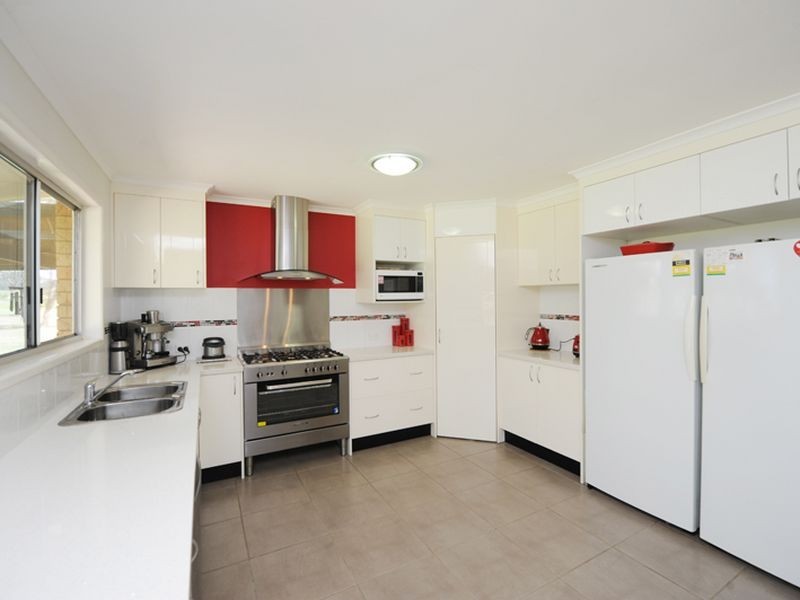 241 Awoonga Dam Drive, Benaraby QLD 4680