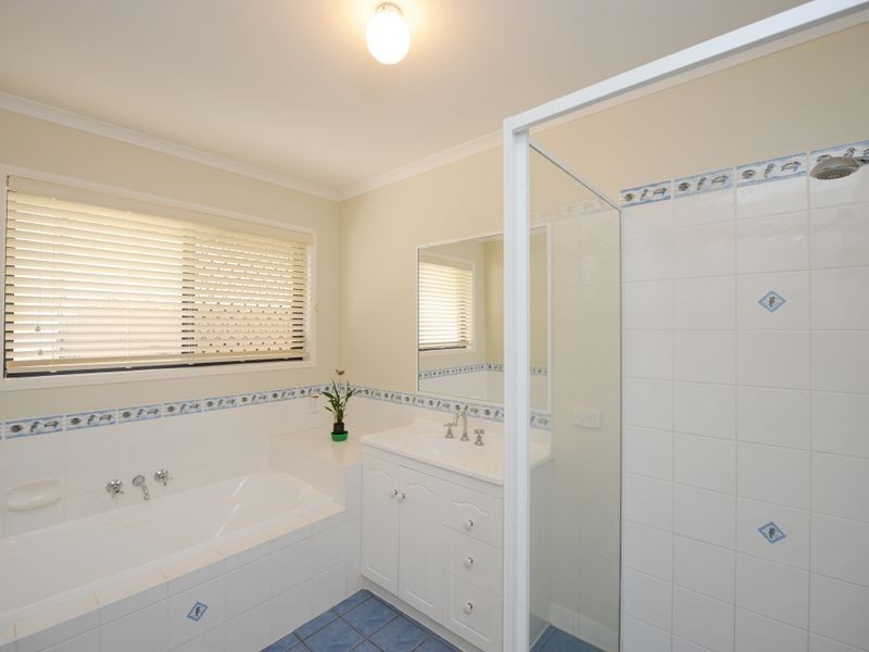 7 Koppabella Close, South Gladstone QLD 4680