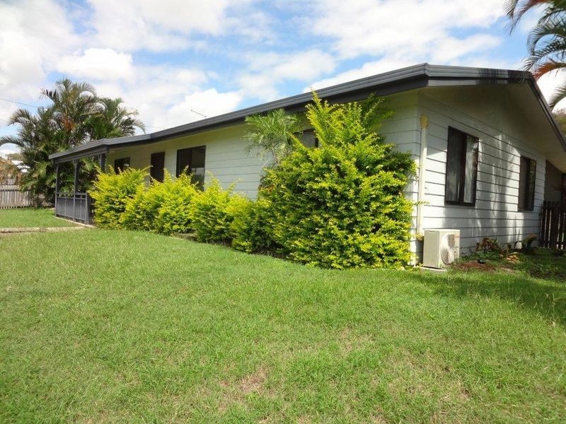 9 Daniel Drive, New Auckland QLD 4680
