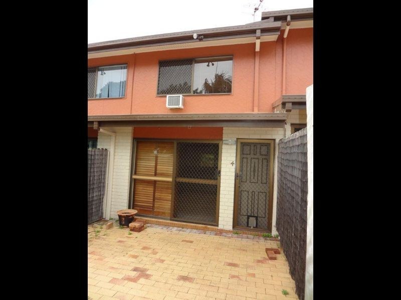 4/18 Leonard Street, South Gladstone QLD 4680
