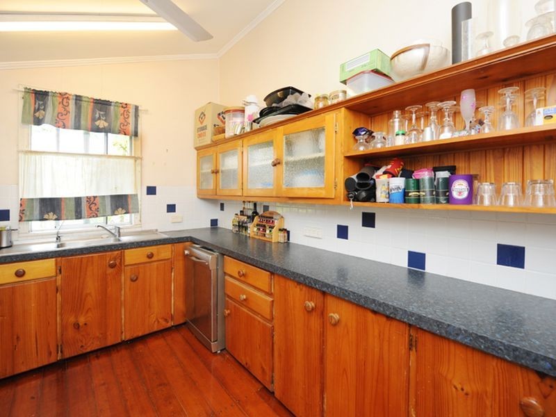 195 Auckland Street, South Gladstone QLD 4680