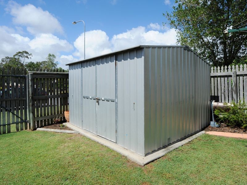 2 Barrine Close, Clinton QLD 4680