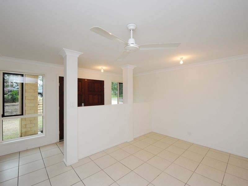 12 Hill Crescent, West Gladstone QLD 4680