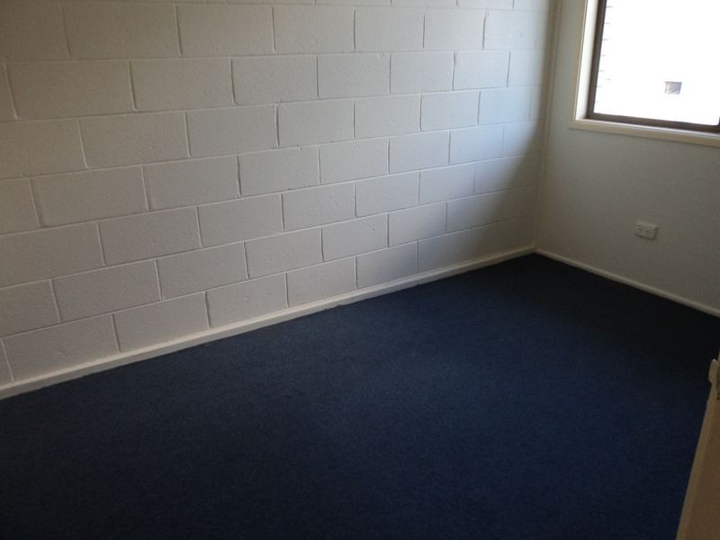 2/17 Roberts Street, South Gladstone QLD 4680