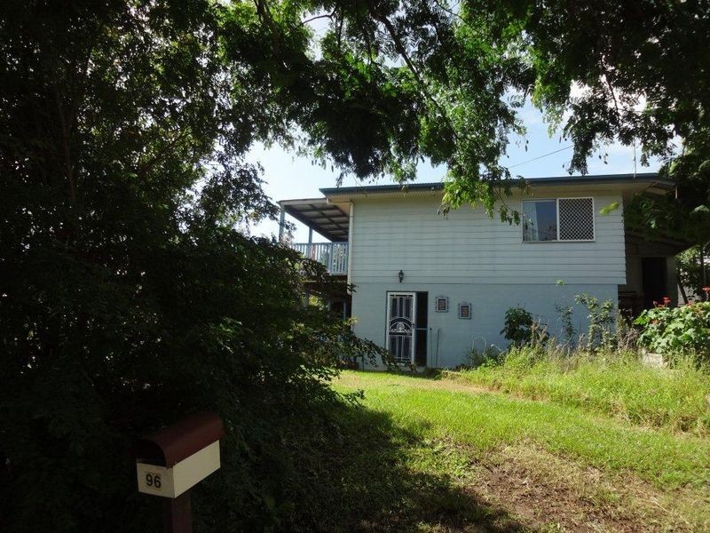 96 Dalrymple Drive, Toolooa QLD 4680