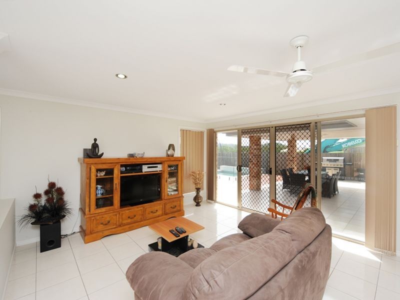 17 Lingwoodock Place, Glen Eden QLD 4680