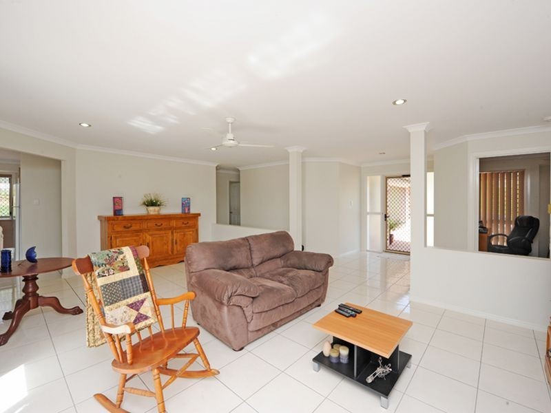 17 Lingwoodock Place, Glen Eden QLD 4680
