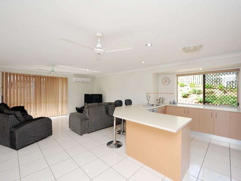 17 Lingwoodock Place, Glen Eden QLD 4680