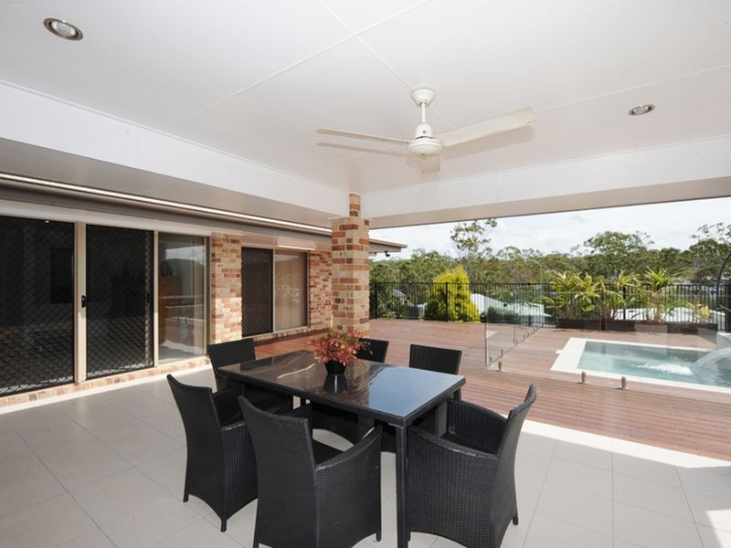 17 Lingwoodock Place, Glen Eden QLD 4680