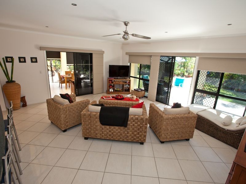 9 Creekwood Close, New Auckland QLD 4680