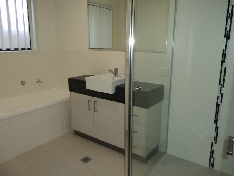 1 Kennedy Close, Glen Eden QLD 4680