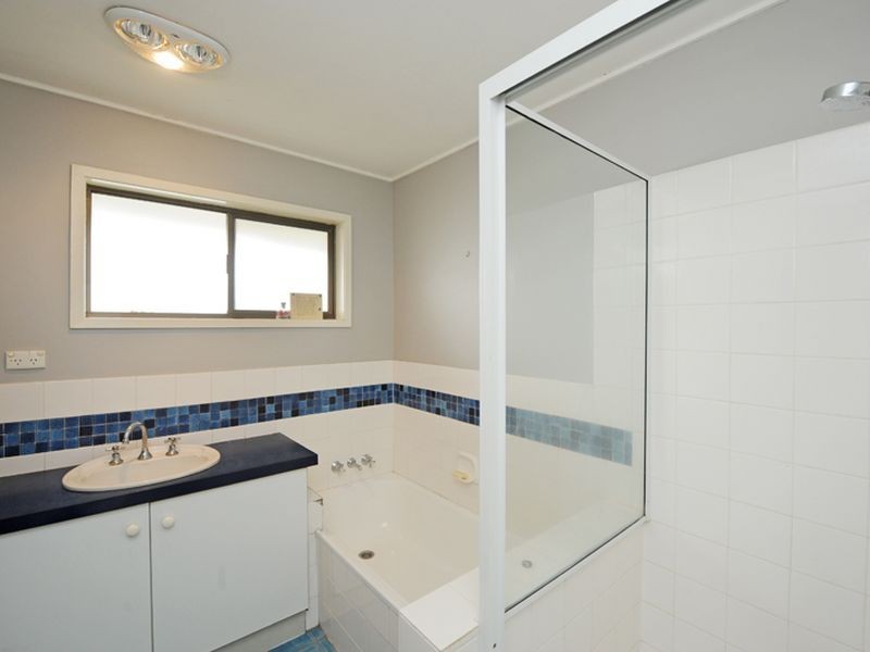 2 Ingemar Court, Clinton QLD 4680