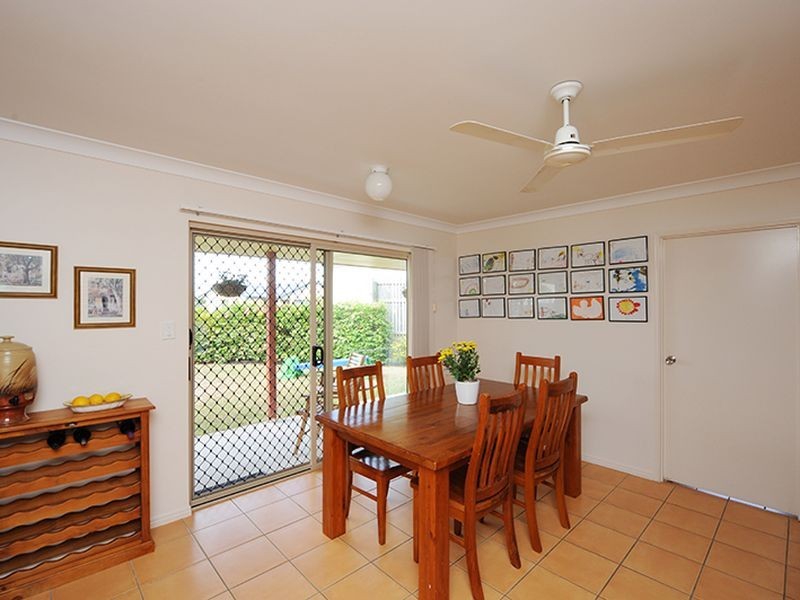 6 Rothbury Place, New Auckland QLD 4680